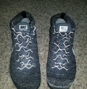 Mens Nike Flyknit Chukka